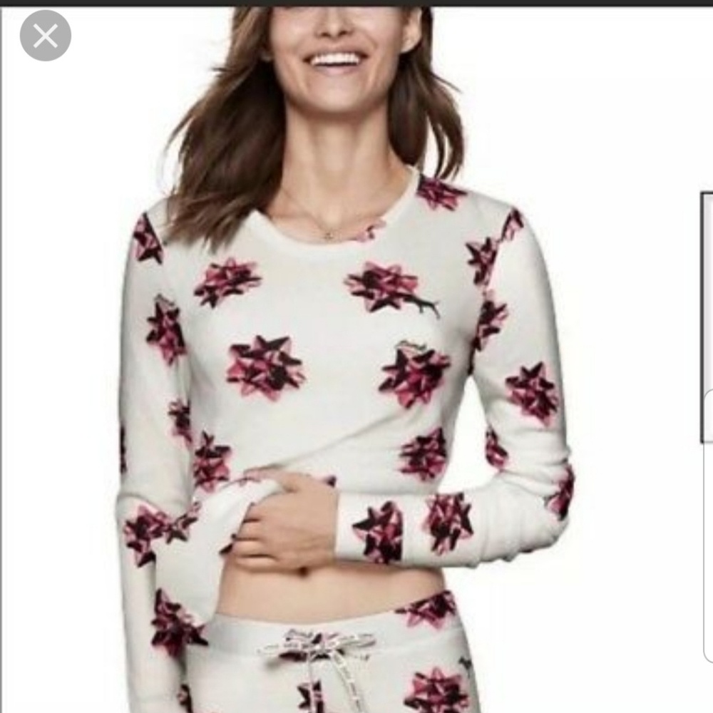 Pink vs long sleeve "red bow" Thermal Shirt Medium